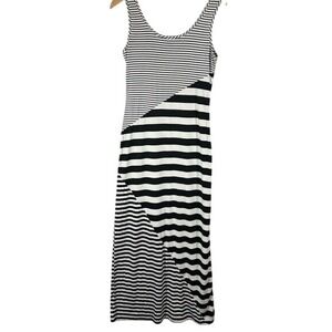 AQUA Black & White Geometric Striped Pattern Maxi Dress Size Small